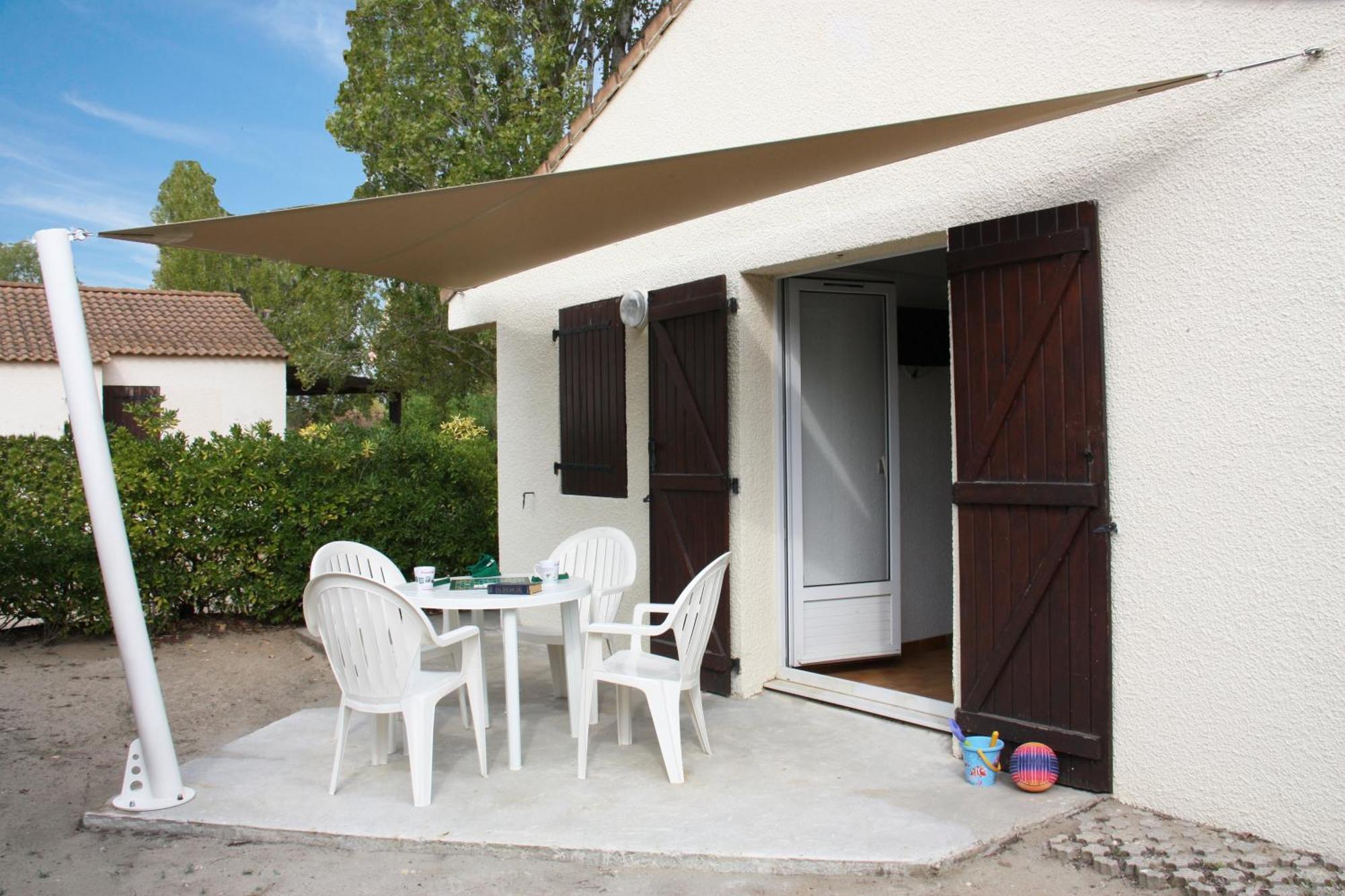 Azureva Le Grau Du Roi Aparthotel Exterior foto